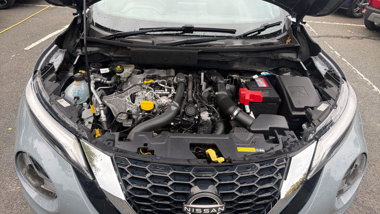 Nissan Juke 1.0 DiG-T 114 Kiiro 5dr Petrol Hatchback